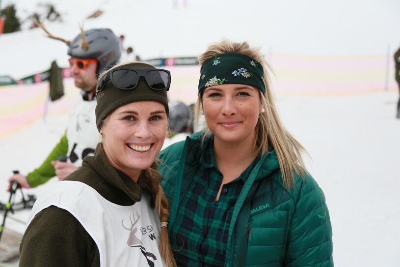 Anna und Linda Meixner bei der Jäger Ski WM 2016 in Montafon | © Montafon Tourismus GmbH, Schruns Anna und Linda Meixner bei der Jäger Ski WM 2016 in Montafon | © Montafon Tourismus GmbH, Schruns